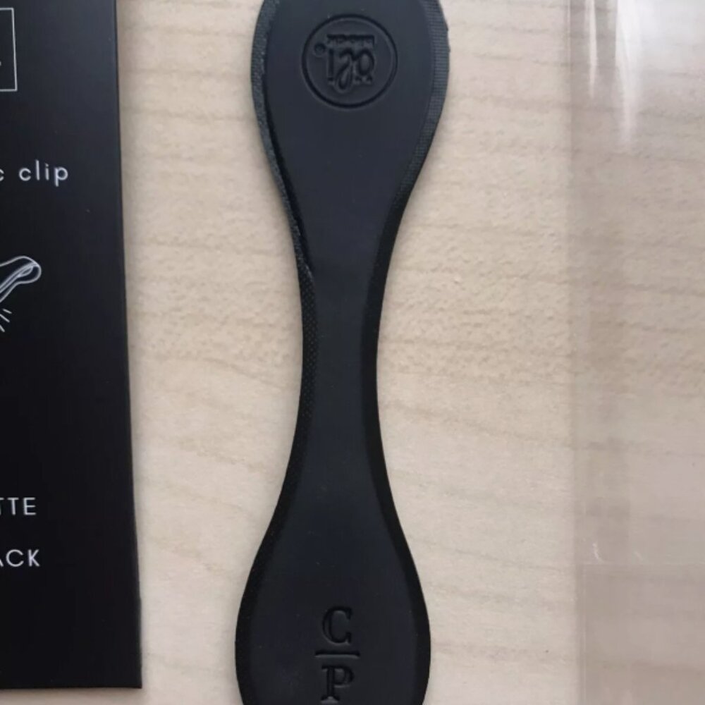 Cloth and Paper Oli Block Magnetic Clip Matte Black - Picture 2 of 13
